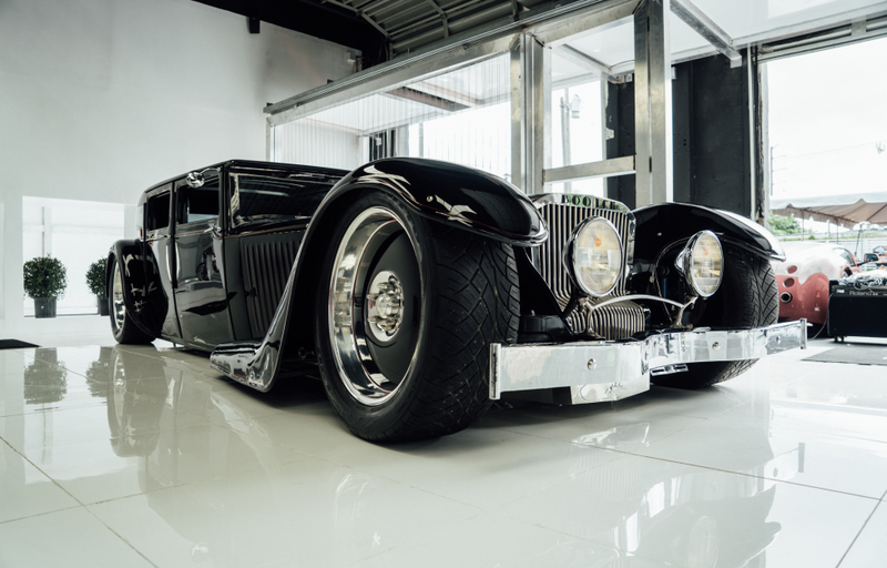 Illustration for article titled This Room In Miami Is Full Of Rare Supercar Treasures